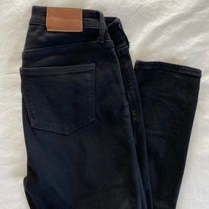 Madewell Roadtripper Jeans in Bennett Black